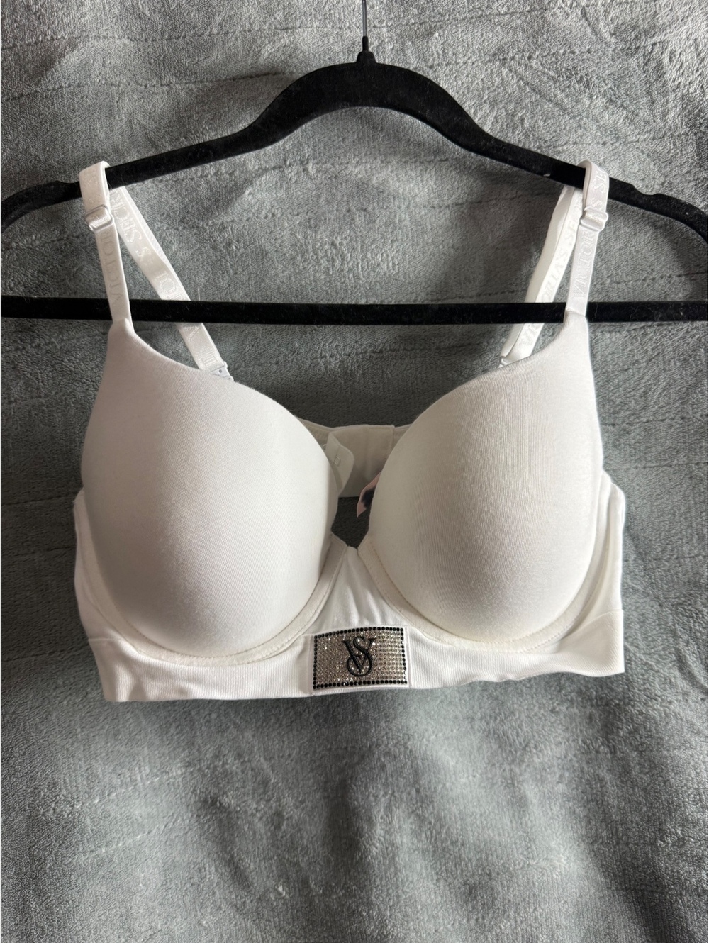 Victoria’s Secret Shine Patch Lightly Lined Full Coverage Bra 36C NWOT